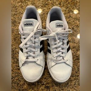 Men’s Adidas Grand Court Running/Athletic shoes 11.5